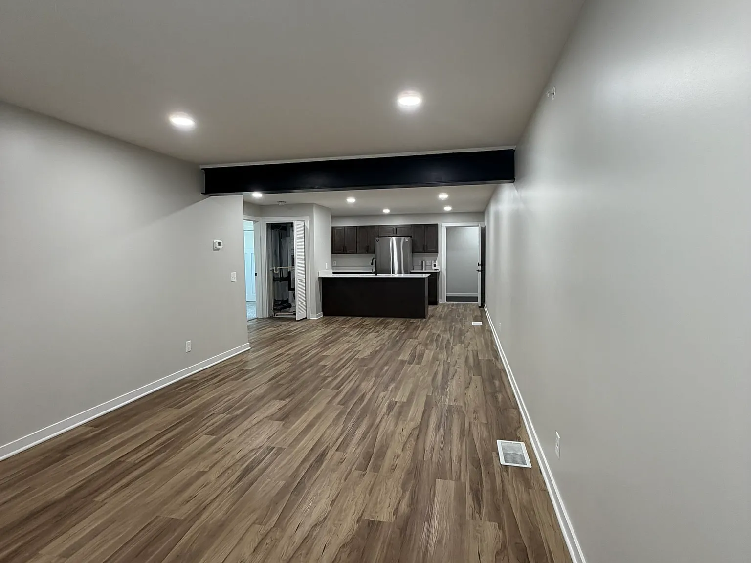 2 bed, 1028 sqft, $1,550 — Photo 4