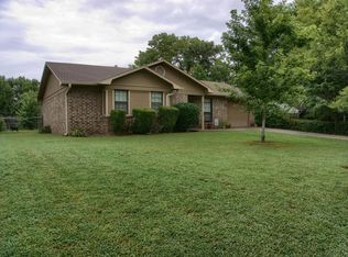 811 N Cumberland Ct, Russellville, AR 72801