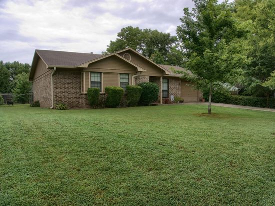 811 N Cumberland Ct Russellville Ar 72801 Zillow