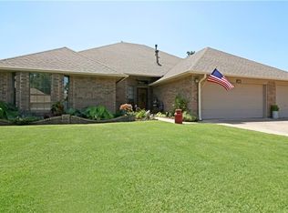 441 Tumbleweed Rd, Yukon, OK 73099