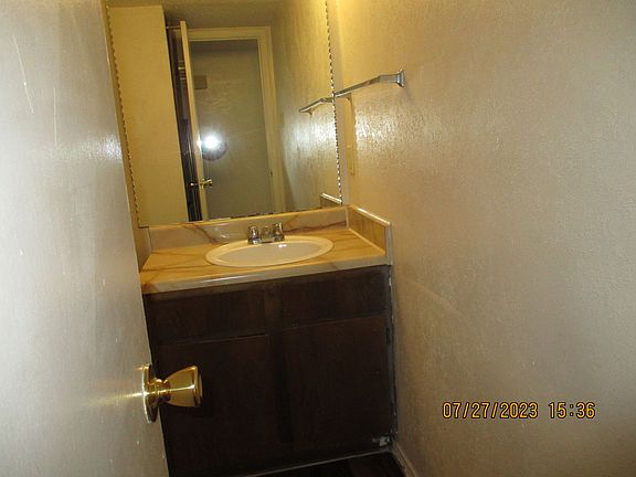 4th image of 1725 Justin Lyn St