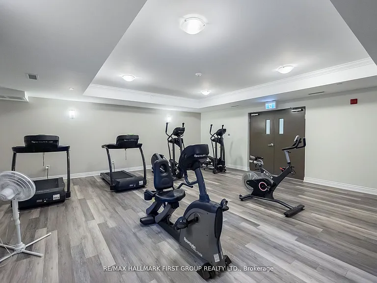 84 Aspen Springs Dr #201 — Photo 36