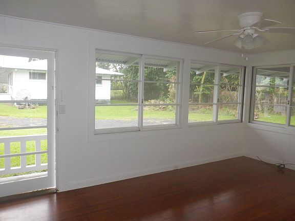 2nd image of 440A Kaumana Dr
