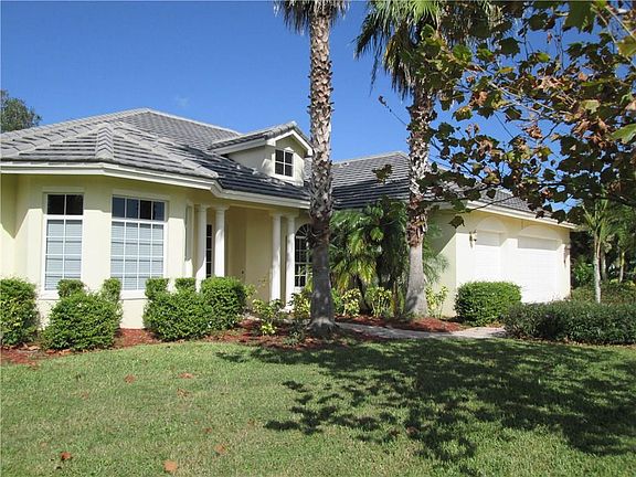 2nd image of 5927 Brae Burn Cir