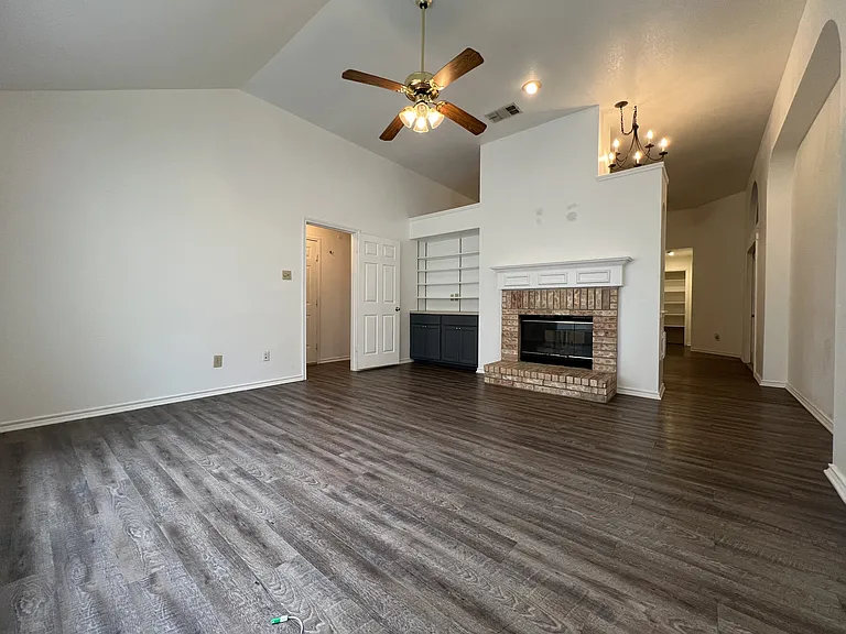 5904 Creekway St — Photo 17