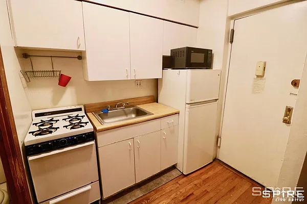 Rented by Spire Group | media 11