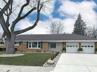 905 Meadow Ct, Bradley, IL 60915