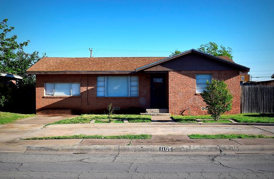 1st image of 1105 E Oak Ave
