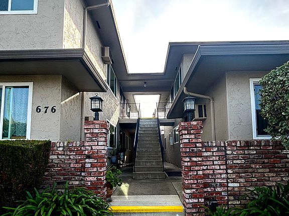 2nd image of 676 Garland Ave APT 1