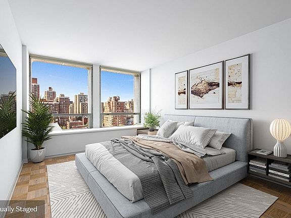 4th image of 300 E 33rd St APT 14P