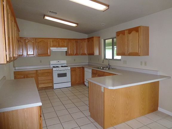 4th image of 19534 E Ironwood Dr