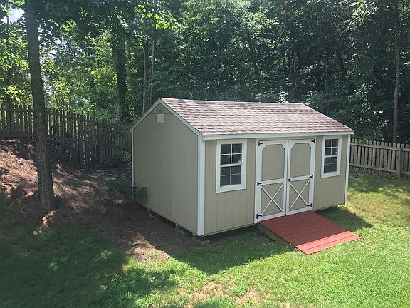 3rd image of 2174 Ashton Dr