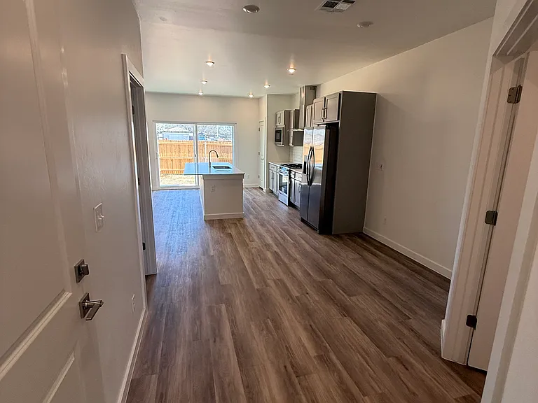 949 Prestige Pl — Photo 7