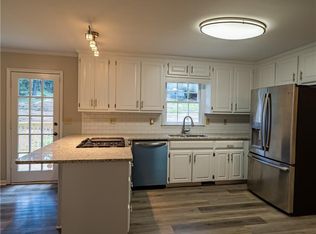 118 Allatoona Dr, Woodstock, GA 30189