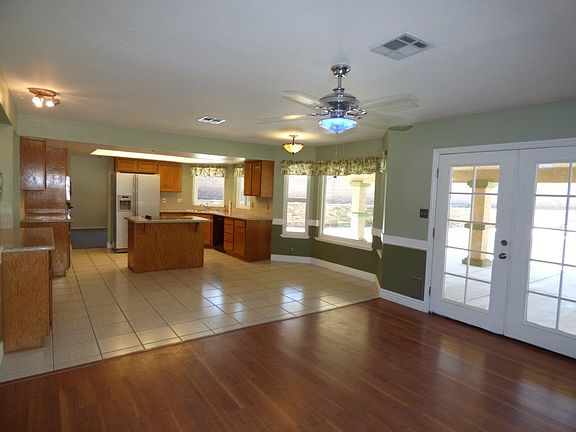 4th image of 8644 Surtidor Dr