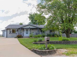 8719 Indigo Ln, Machesney Park, IL