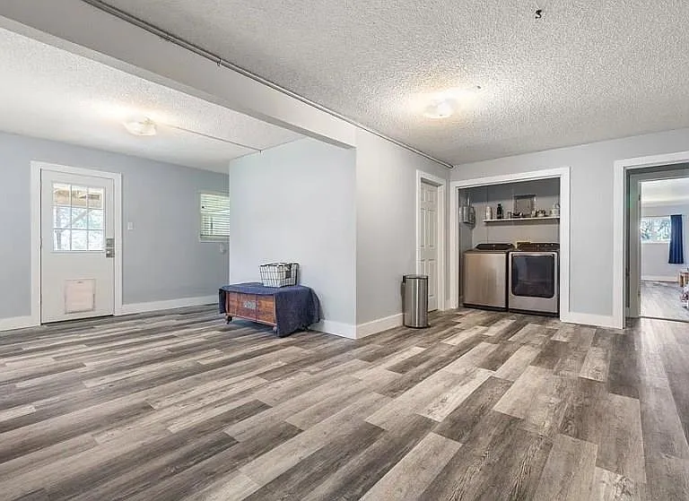 1214 Amanda Cir — Photo 19