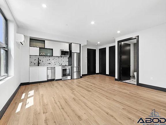 2nd image of 287 Fenimore St #2A