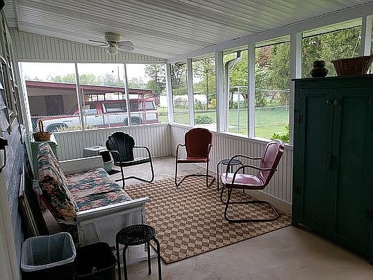 4th image of 533 Sylvan Dr
