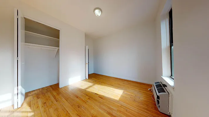 Rented by Bond New York | media 4
