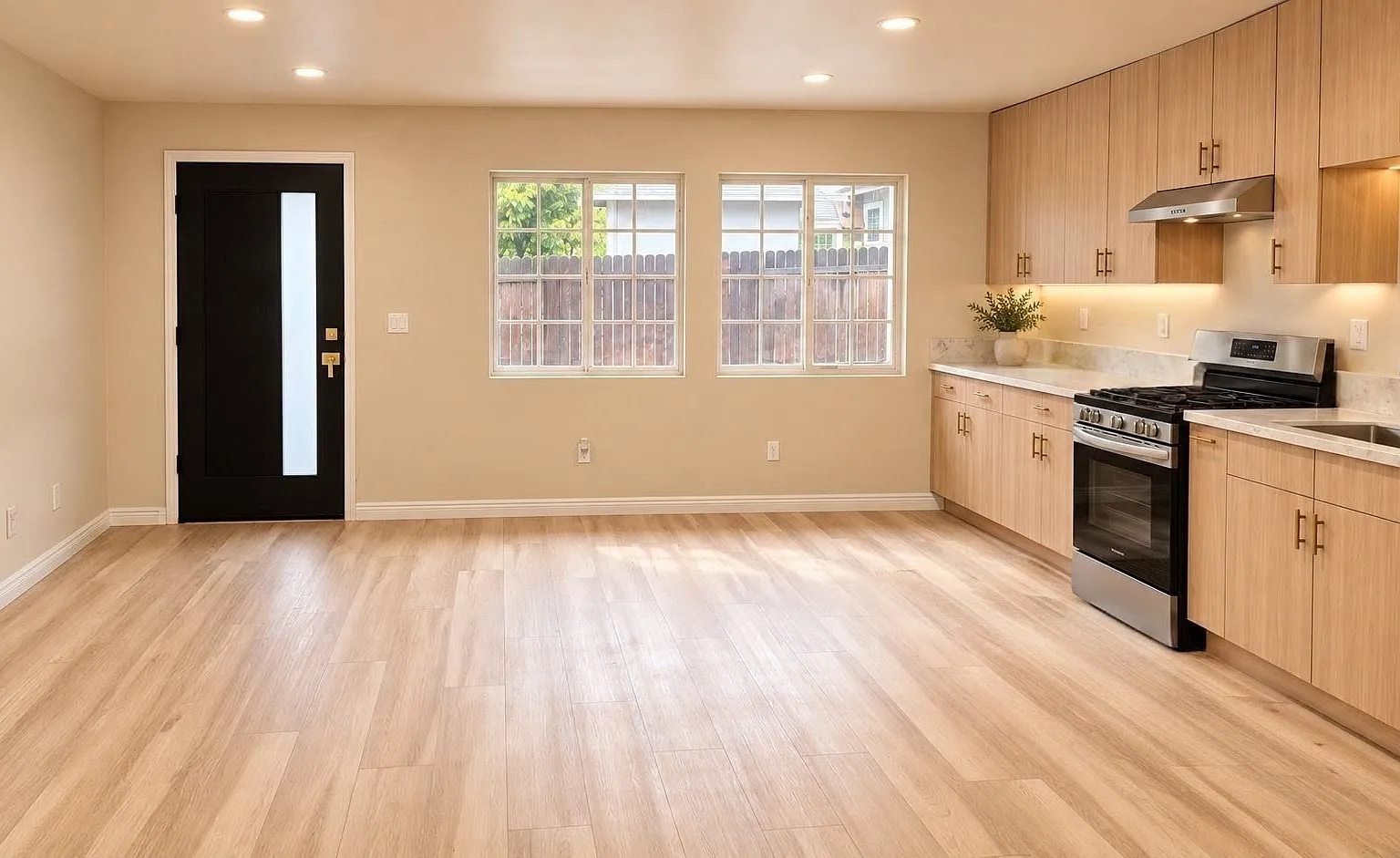 9325 Lomita Drive - 1 — Photo 2