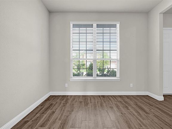 3rd image of 6019 Marsh Lake Court