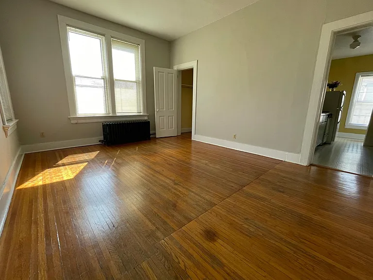 325 W Jackson St #2-S — Photo 7