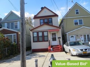 10126 126th St, South Richmond Hill, NY 11419