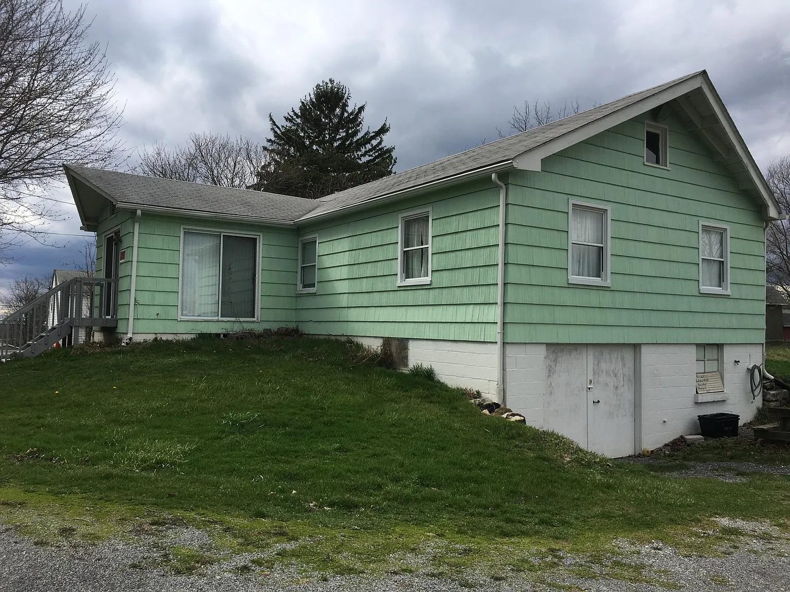 2582 Nicholson Rd photo 1