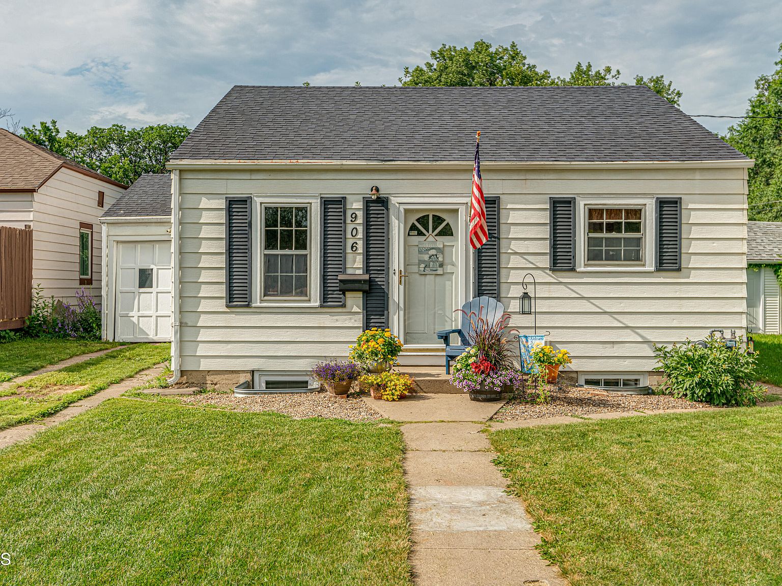 906 E Avenue F, Bismarck, ND 58501 Zillow