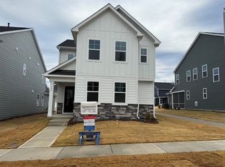 332 Calvander Ln, Apex, NC 27539