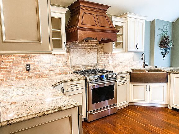 5th image of 7401 W Twin Oaks Ct
