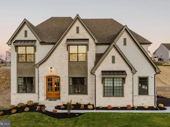 1849 Enclave Dr, Quakertown, PA 18951