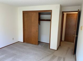 407 N 87th St #2, Seattle, WA 98103