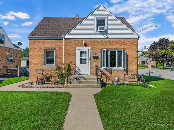 3430 Calwagner St, Franklin Park, IL 60131