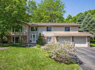 3815 Deerwood Ln N, Plymouth, MN 55441