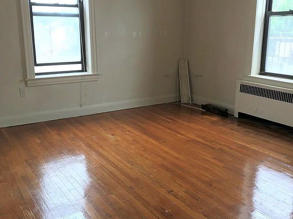 3rd image of 4045 201st St APT 22