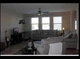 6861 Dogwood Cliff Ln, Dickinson, TX 77539