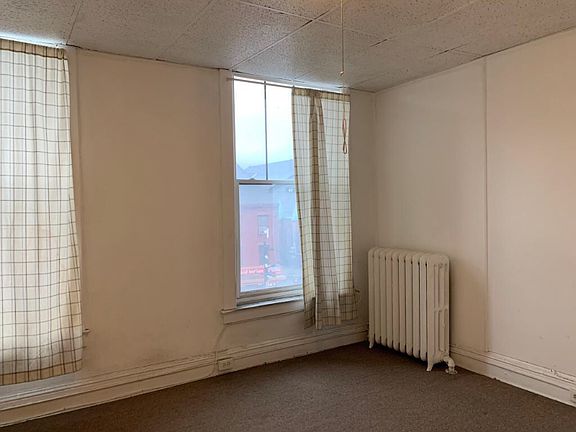 4th image of 204 Washington Ave