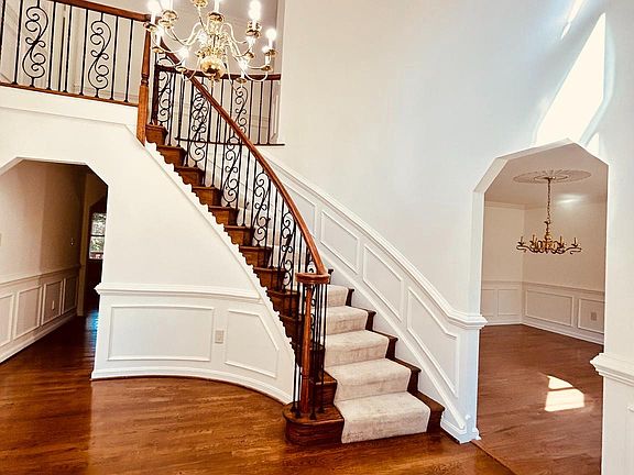 2nd image of 14917 Brownstone Dr