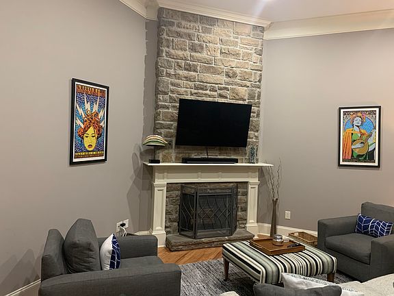 2nd image of 403 Miller Dr #403
