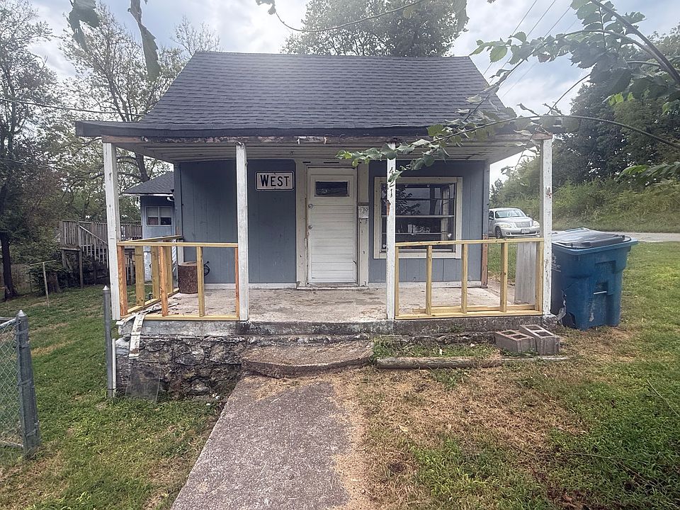 1st image of 421 Morrow St