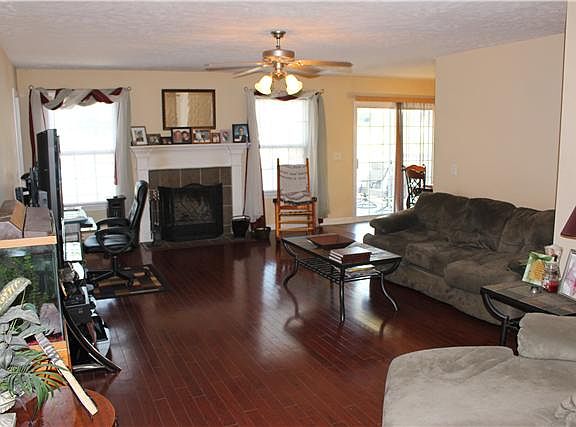 2nd image of 626 Fleming Farms Dr