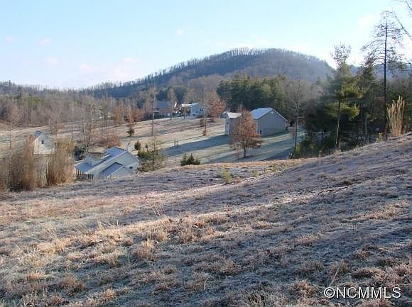 1st image of 7 Ivy Crest Ln