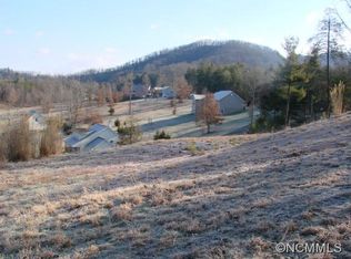 7 Ivy Crest Ln, Weaverville, NC 28787