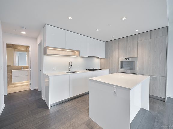 5th image of 6200 Minoru Blvd #705
