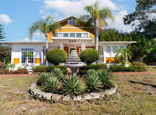 696 W Ocala St, Umatilla, FL 32784