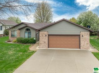 310 Kurtz Dr, Kingsley, IA 51028
