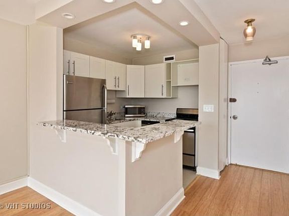 4th image of 1360 N Sandburg Ter APT 2009C