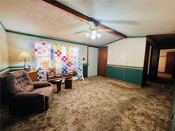 3rd image of 318 N Cochise Dr